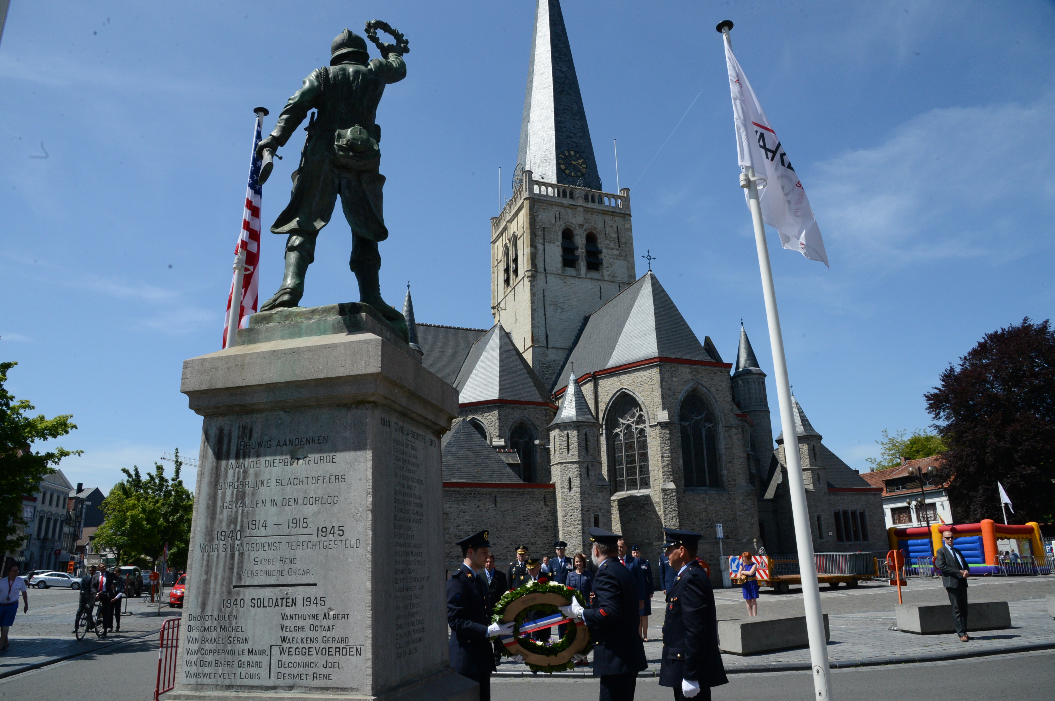 Waregem war monument