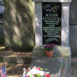 Bekaert grave