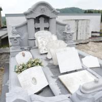 Farina grave
